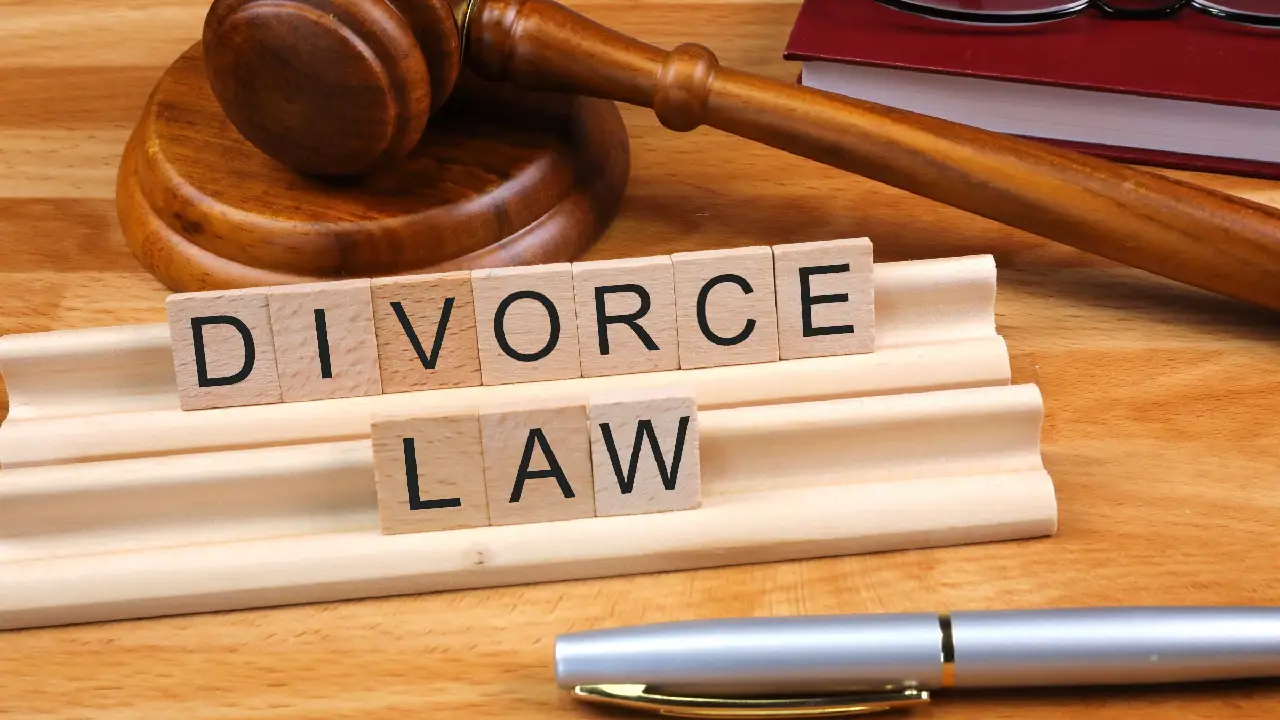 "10 Questions to Ask Your Divorce Lawyer Before Hiring"